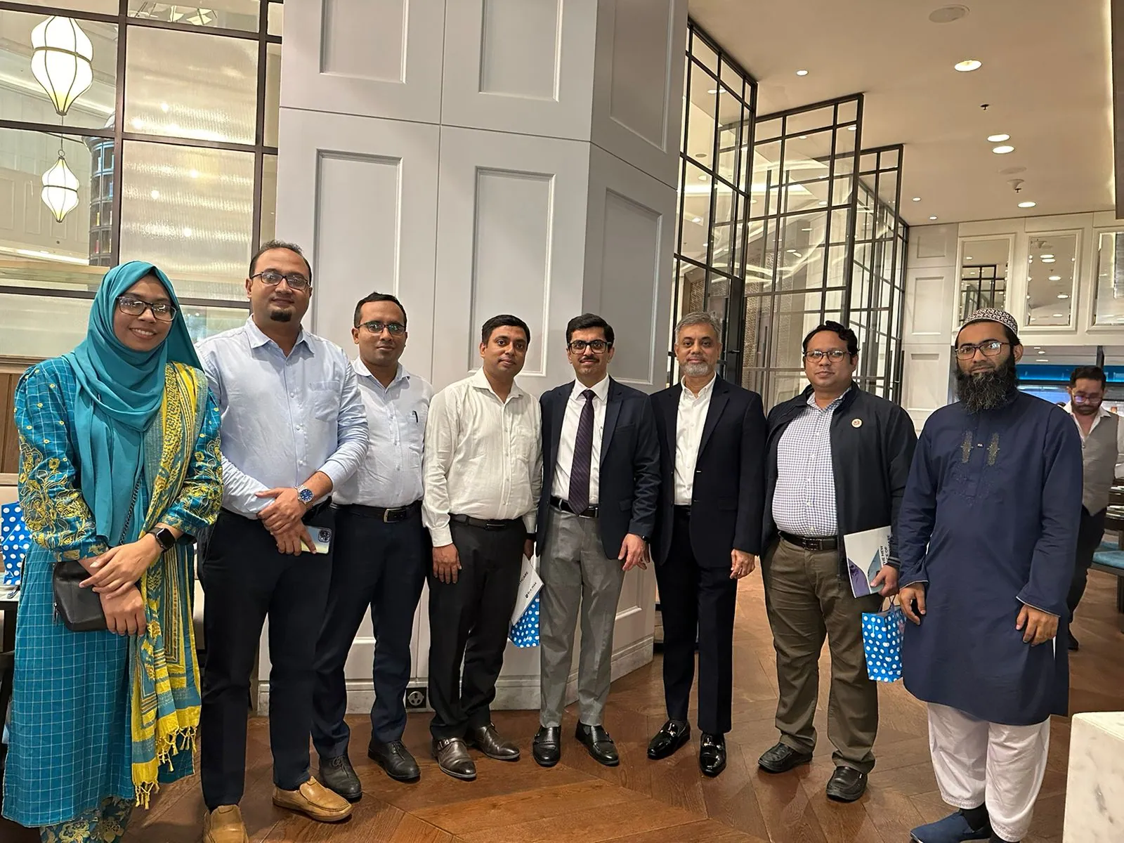 Dr. Arefin group photo at medical conference 2023